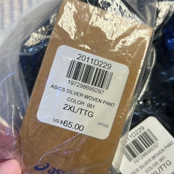 ASICS SILVER WOVEN PANT - Picture 6 of 6